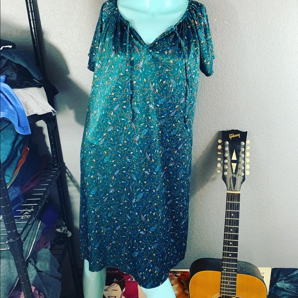 💚 Vintage Hunter Green Leaf floral slinky House Dress Size: M-XL